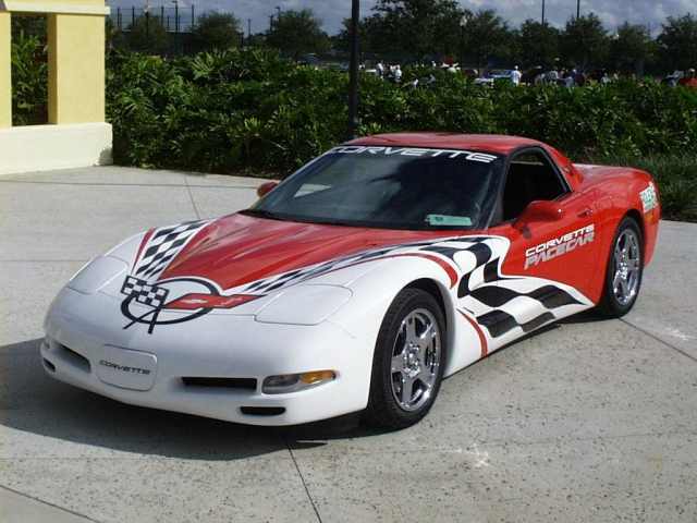 [Bild: pacecar-vette_3.jpg]